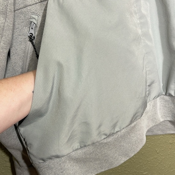 ADIDAS PULL OVER HOODIE - Picture 3 of 10